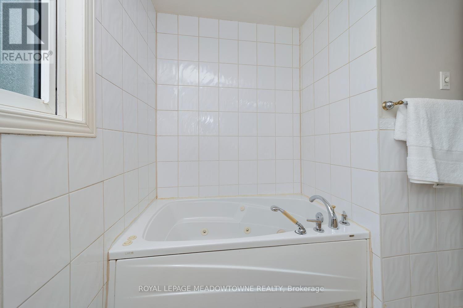 5 Lucinda Place, Halton Hills (Georgetown), Ontario  L7G 1J8 - Photo 26 - W13847394