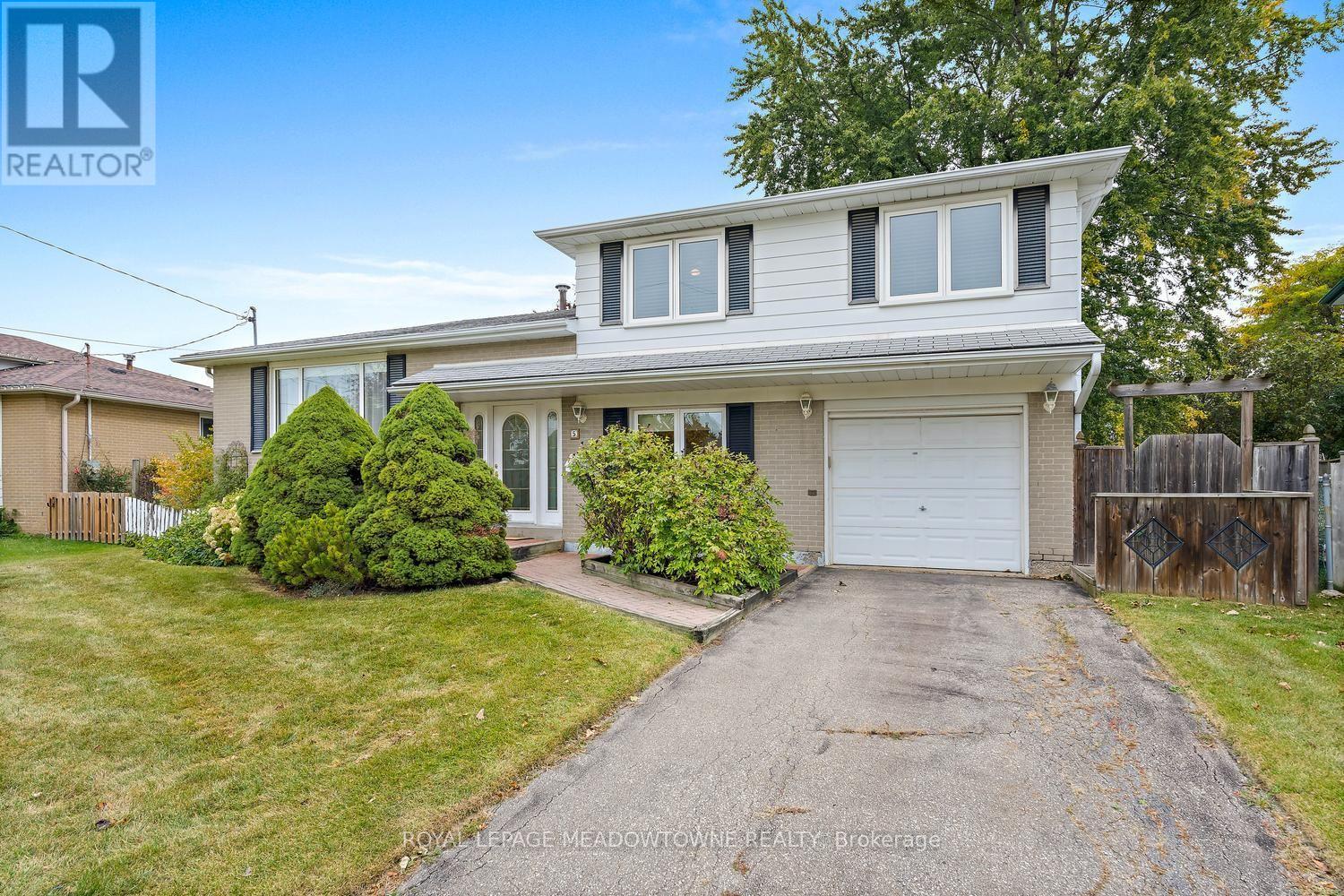 5 Lucinda Place, Halton Hills (Georgetown), Ontario  L7G 1J8 - Photo 3 - W13847394