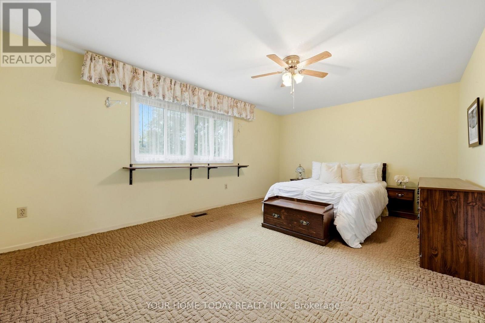 7 Greenore Crescent, Halton Hills (Ac Acton), Ontario  L7J 2T1 - Photo 18 - W13849282