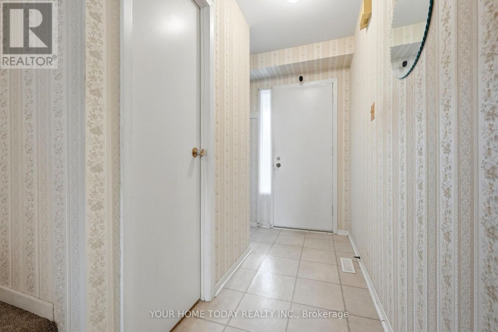 7 Greenore Crescent, Halton Hills (Ac Acton), Ontario  L7J 2T1 - Photo 4 - W13849282