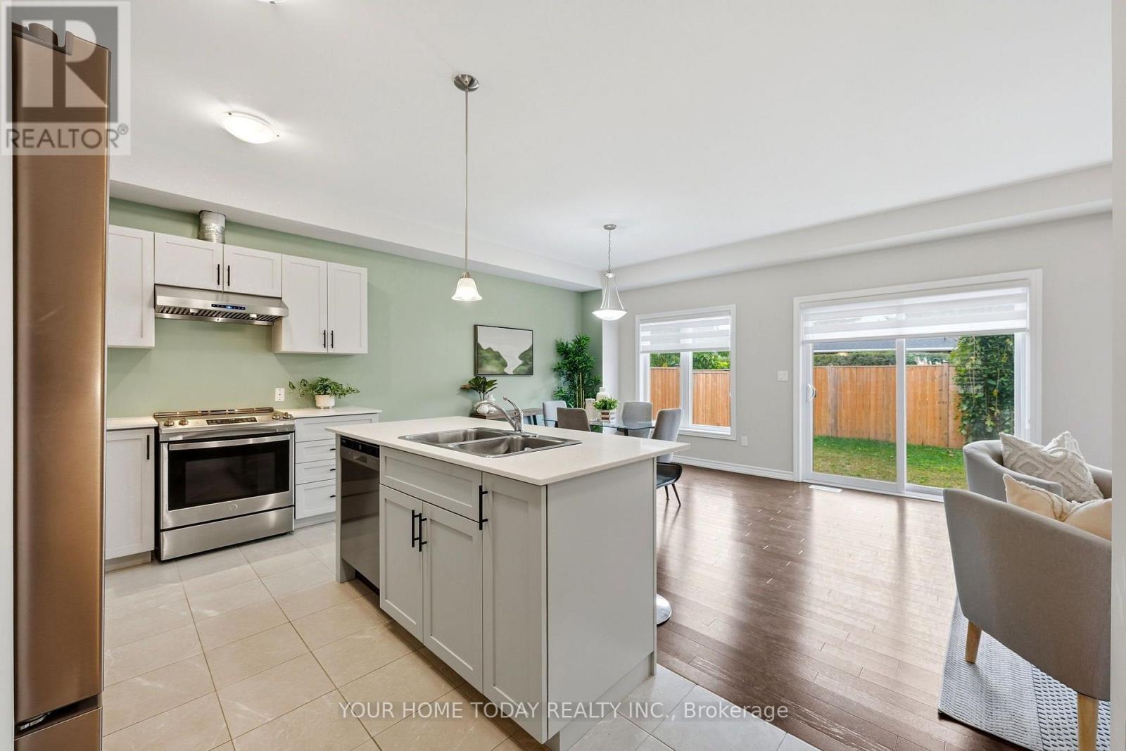 25 Braida Lane, Halton Hills (Ac Acton), Ontario  L7J 0B7 - Photo 6 - W13850070