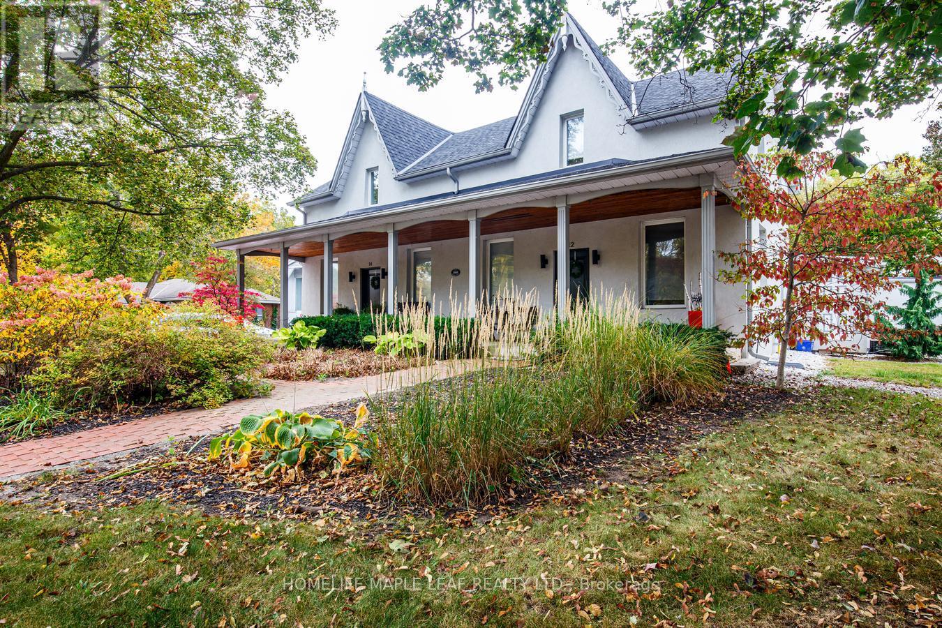 12 Adamson Street N, Halton Hills (Rural Halton Hills), Ontario  L0P 0A2 - Photo 2 - W13855870