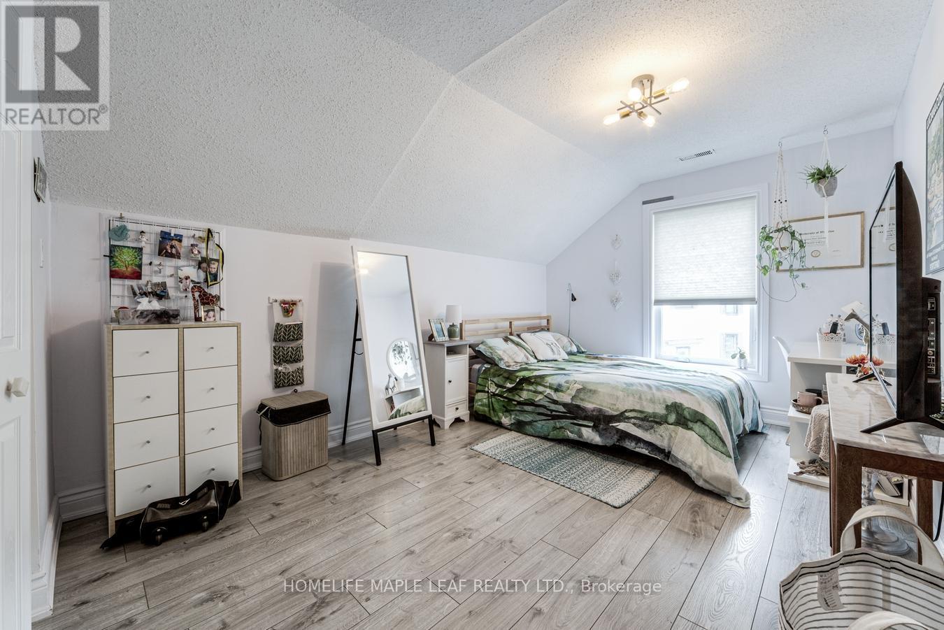 12 Adamson Street N, Halton Hills (Rural Halton Hills), Ontario  L0P 0A2 - Photo 28 - W13855870