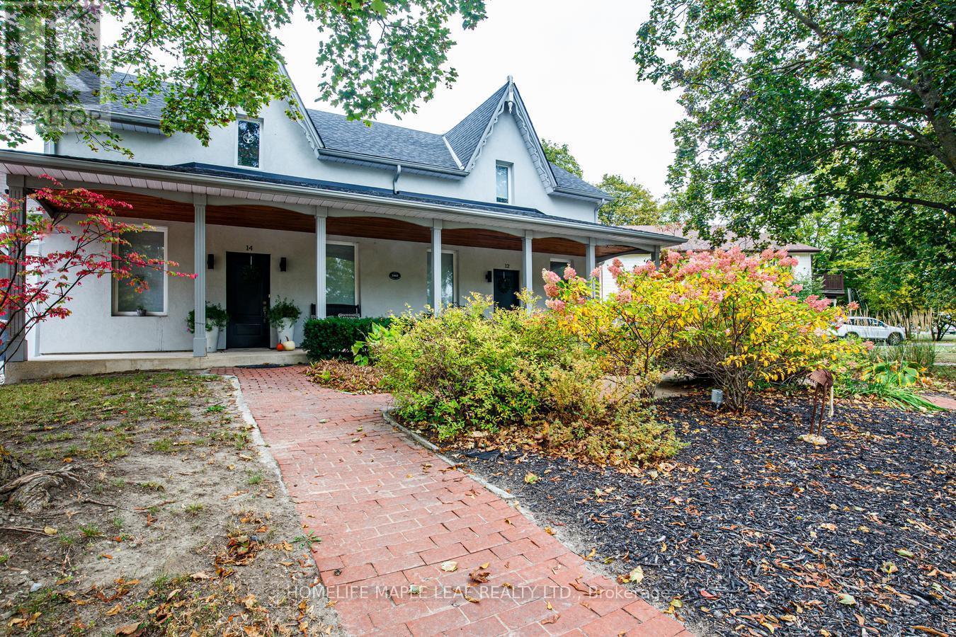12 Adamson Street N, Halton Hills (Rural Halton Hills), Ontario  L0P 0A2 - Photo 3 - W13855870