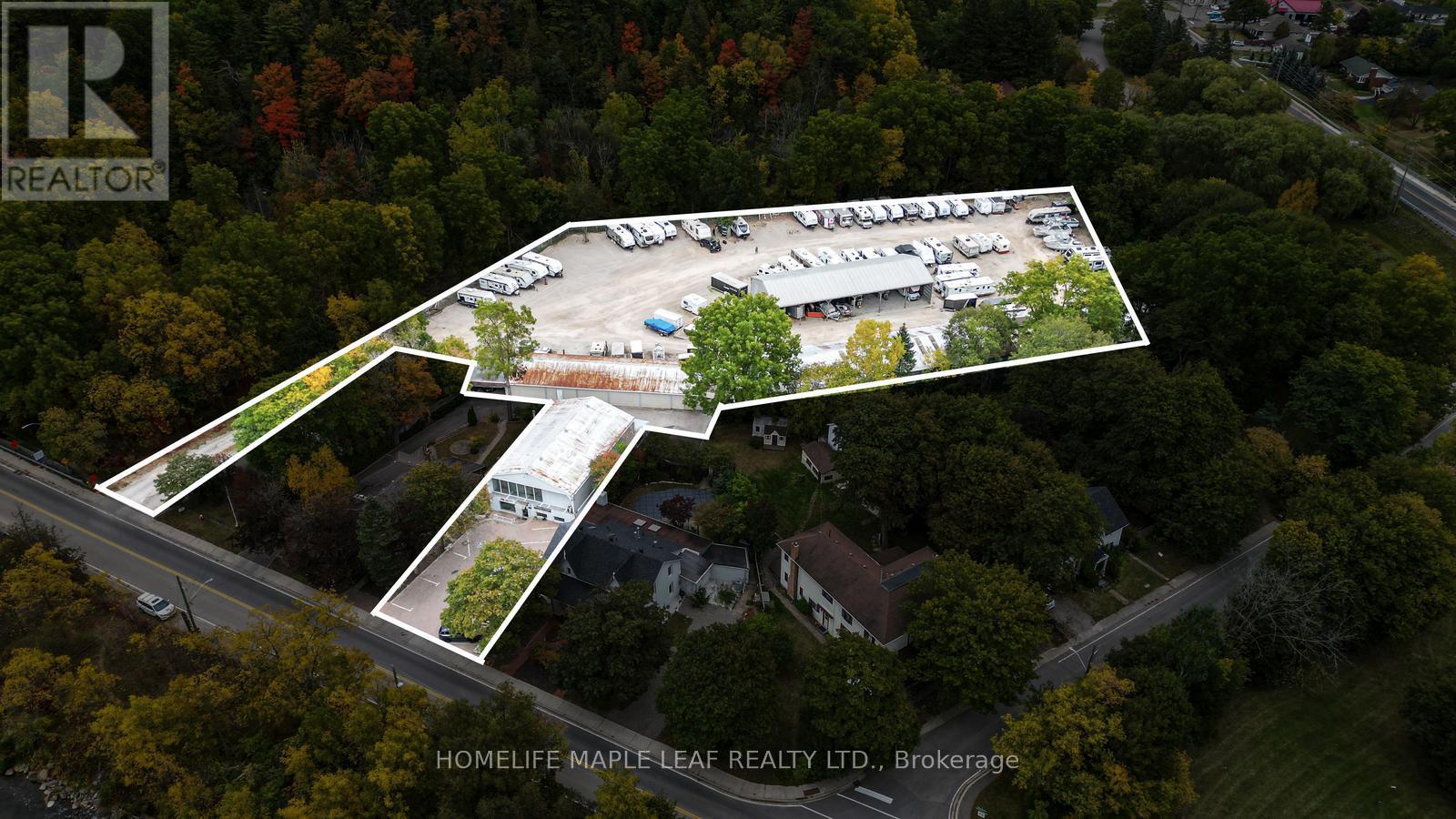 16 Adamson Street, Halton Hills (Rural Halton Hills), Ontario  L0P 1K0 - Photo 1 - W13855876