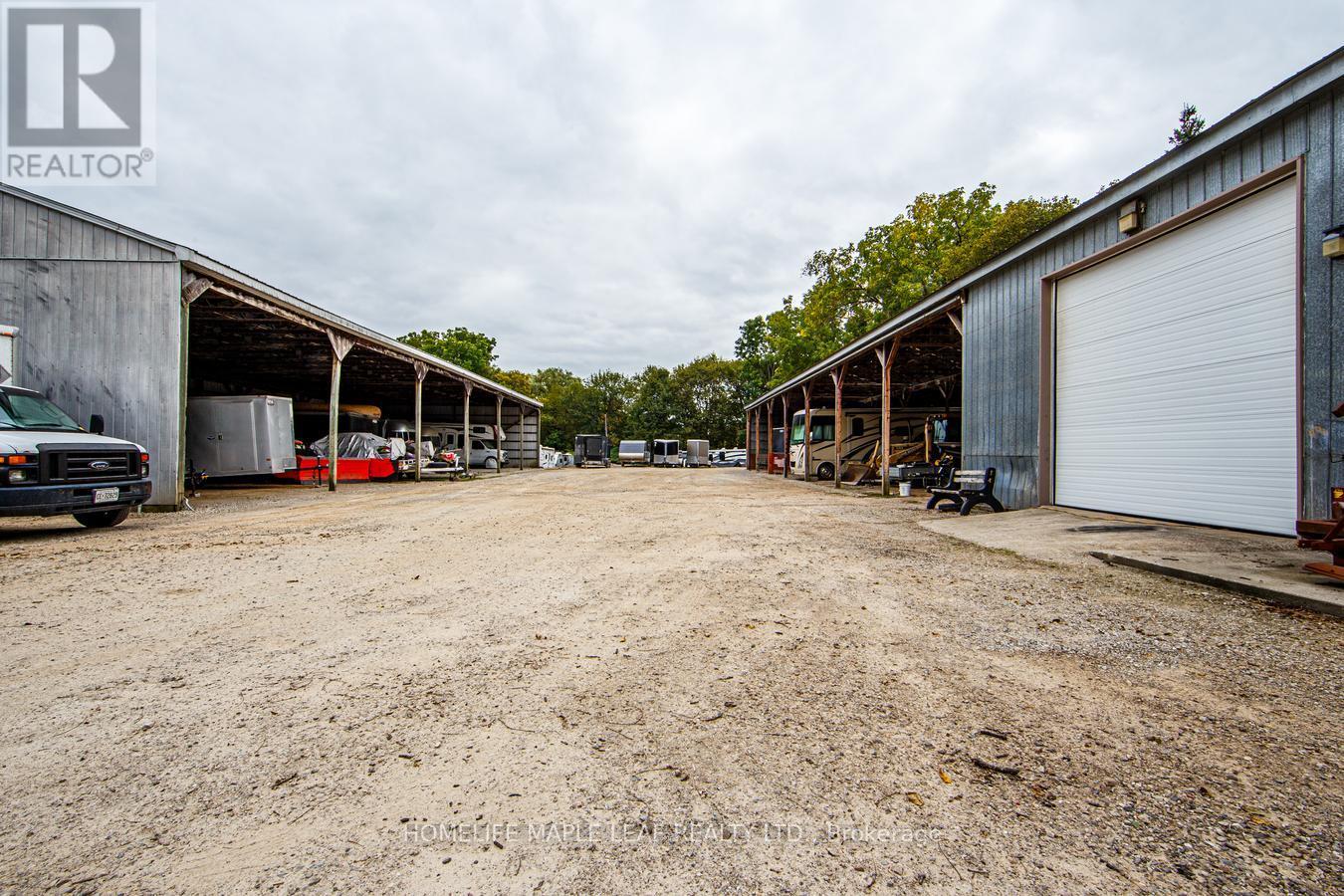 16 Adamson Street, Halton Hills (Rural Halton Hills), Ontario  L0P 1K0 - Photo 18 - W13855876