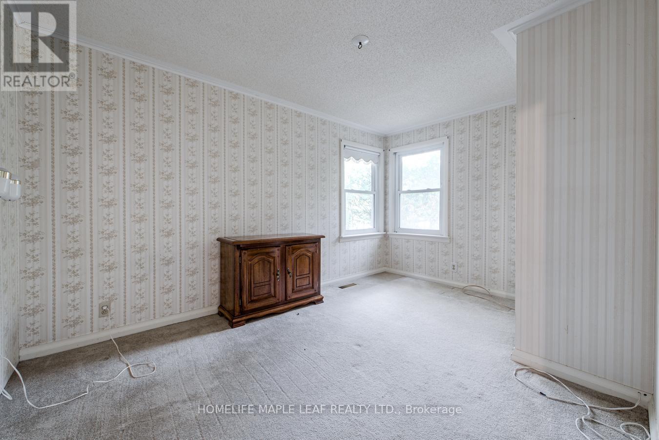 18 Adamson Street S, Halton Hills (Rural Halton Hills), Ontario  L0P 1K0 - Photo 15 - W13855888