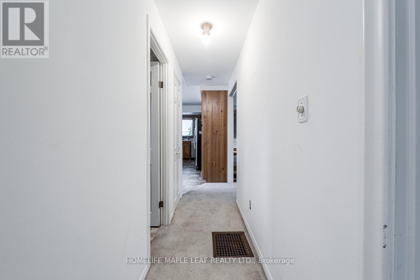 18 Adamson Street S, Halton Hills (Rural Halton Hills), Ontario  L0P 1K0 - Photo 17 - W13855888