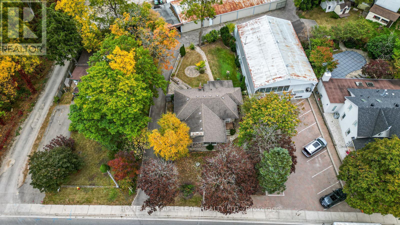 18 Adamson Street S, Halton Hills (Rural Halton Hills), Ontario  L0P 1K0 - Photo 26 - W13855888