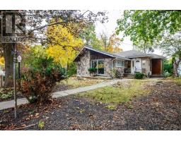 <div class="price">$729,000</div> 18 Adamson Street S, Halton Hills (Rural Halton Hills)<br><div style="margin-bottom:8px;"><small>Homelife Maple Leaf Realty Ltd.</small></div><div class='bed_bath'>2 Bed | 1 Bath</div>