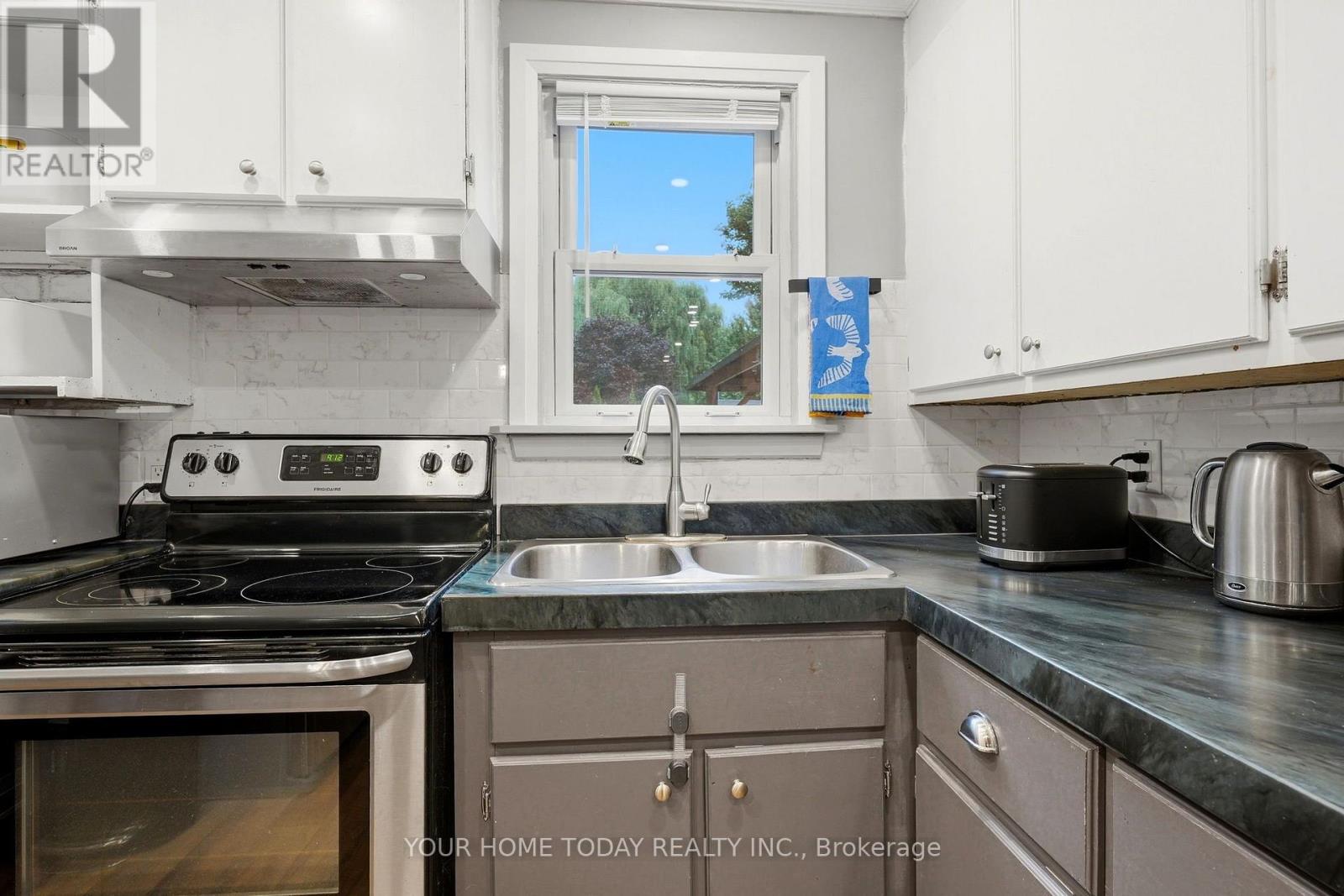1 Ostrander Boulevard, Halton Hills (Georgetown), Ontario  L7G 1Z2 - Photo 16 - W13855900