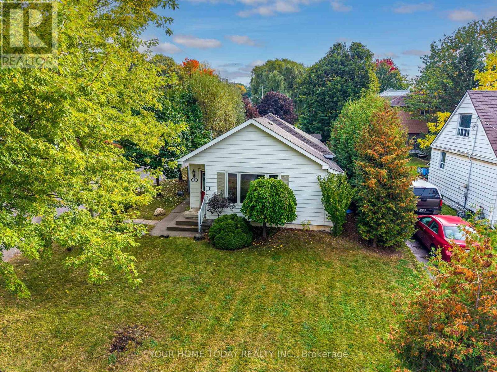 1 Ostrander Boulevard, Halton Hills (Georgetown), Ontario  L7G 1Z2 - Photo 2 - W13855900