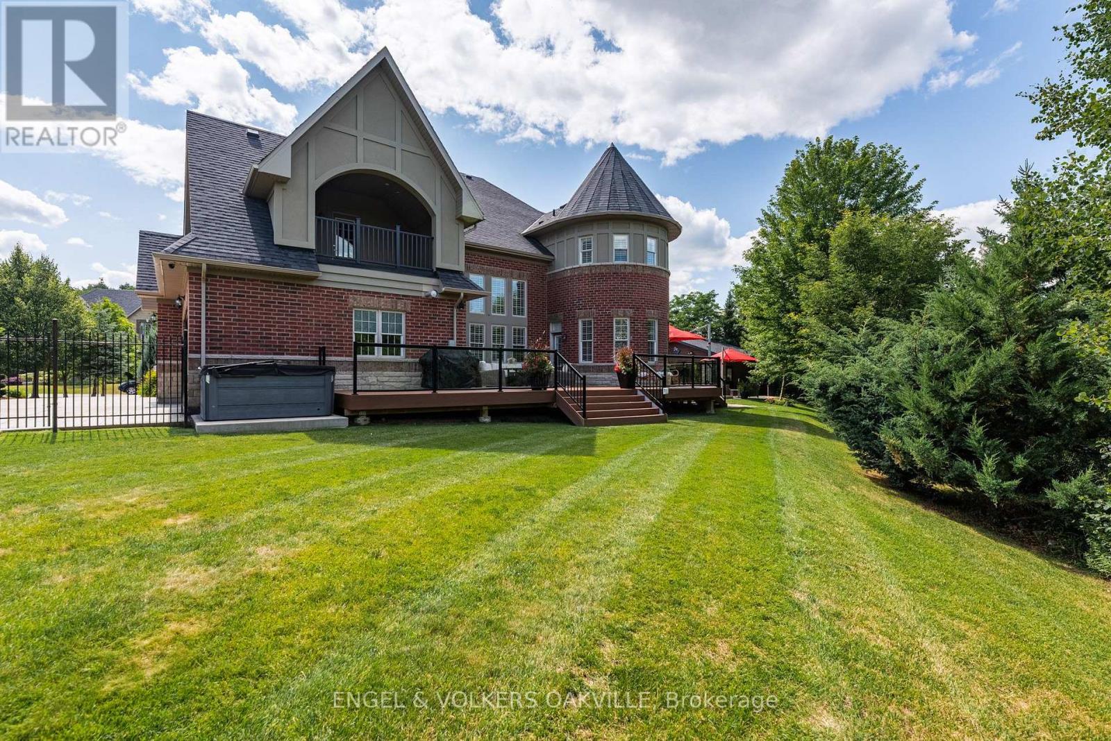 33 Barraclough Boulevard, Halton Hills (Glen Williams), Ontario  L7G 0E8 - Photo 16 - W13855954