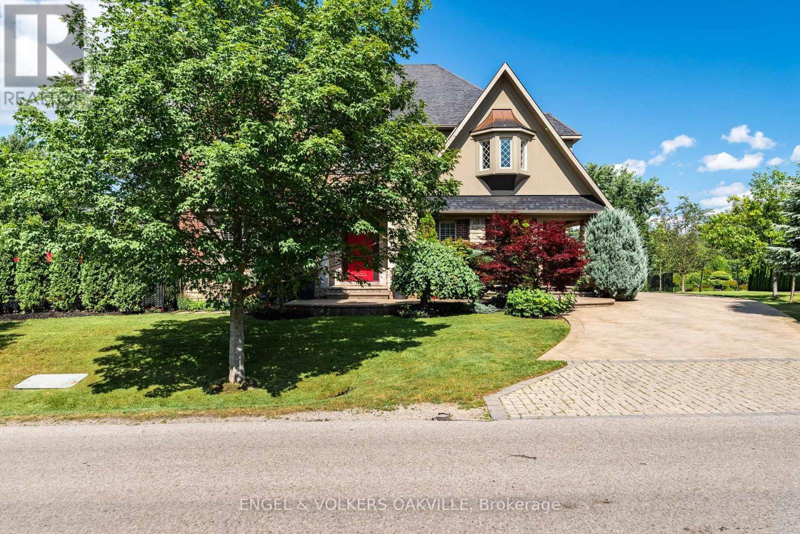 33 Barraclough Boulevard, Halton Hills (Glen Williams), Ontario  L7G 0E8 - Photo 24 - W13855954