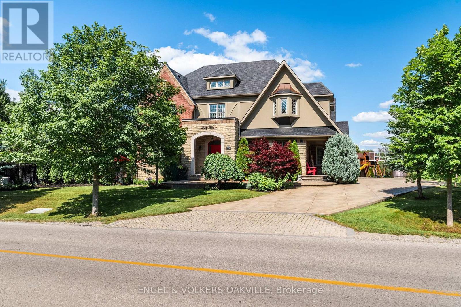 33 Barraclough Boulevard, Halton Hills (Glen Williams), Ontario  L7G 0E8 - Photo 25 - W13855954