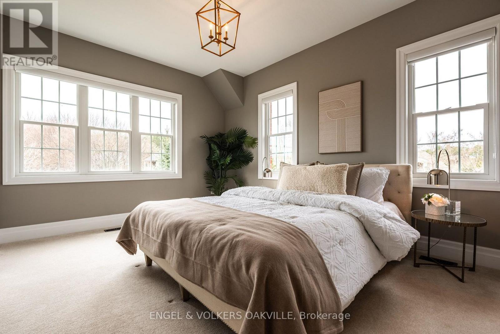 33 Barraclough Boulevard, Halton Hills (Glen Williams), Ontario  L7G 0E8 - Photo 30 - W13855954