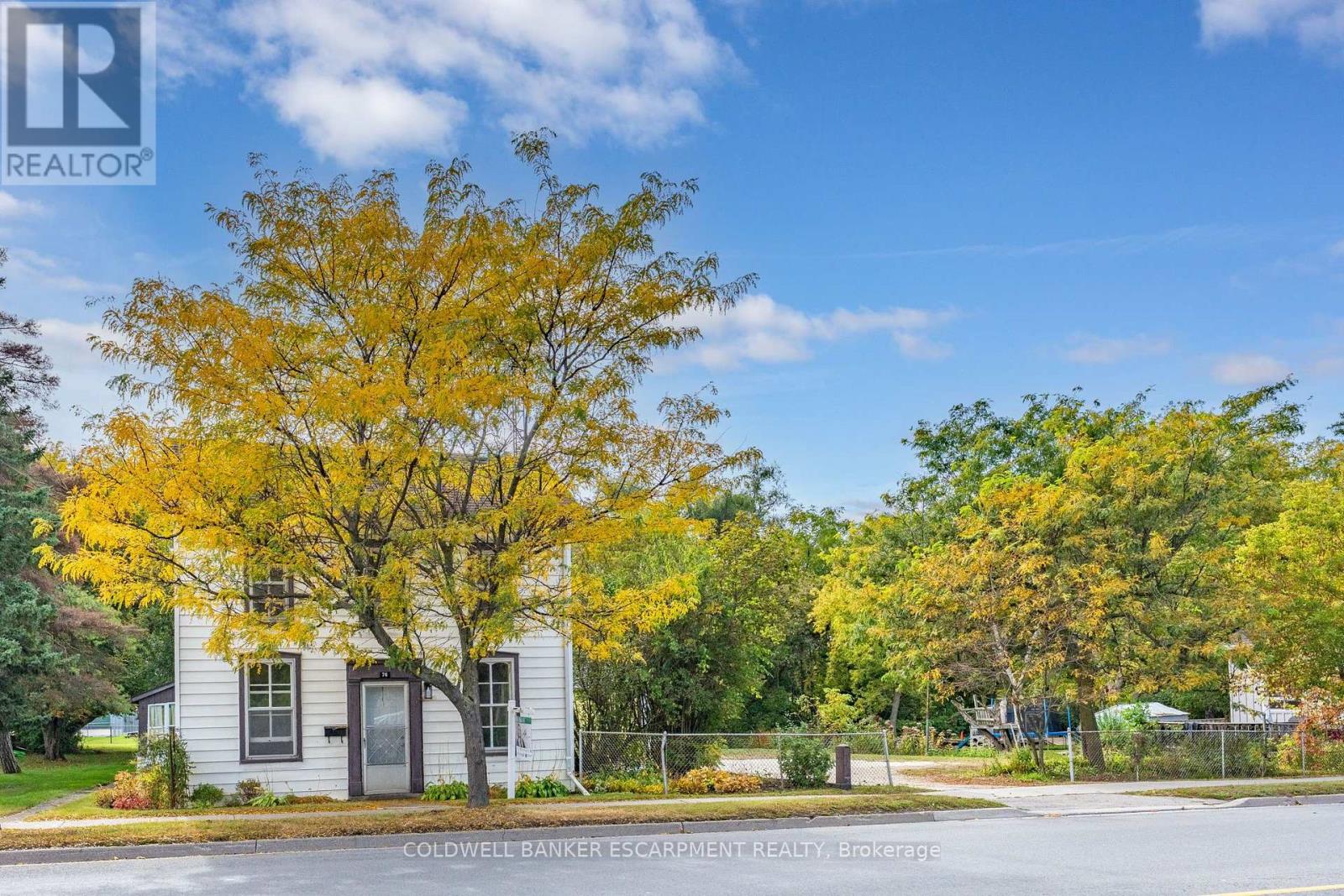 76 Main Street N, Halton Hills (Ac Acton), Ontario  L7J 1W2 - Photo 3 - W13857688