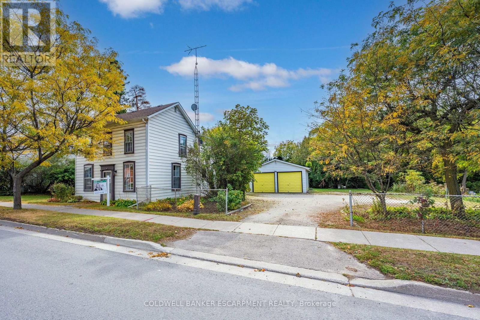 76 Main Street N, Halton Hills (Ac Acton), Ontario  L7J 1W2 - Photo 4 - W13857688