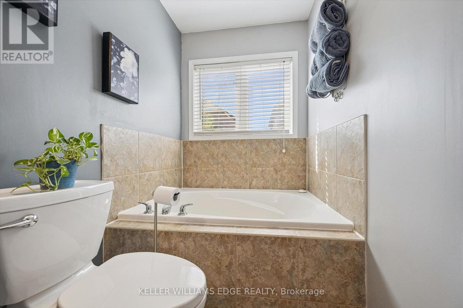 97 Meadowlark Drive N, Halton Hills (Georgetown), Ontario  L7G 0C5 - Photo 23 - W13860148