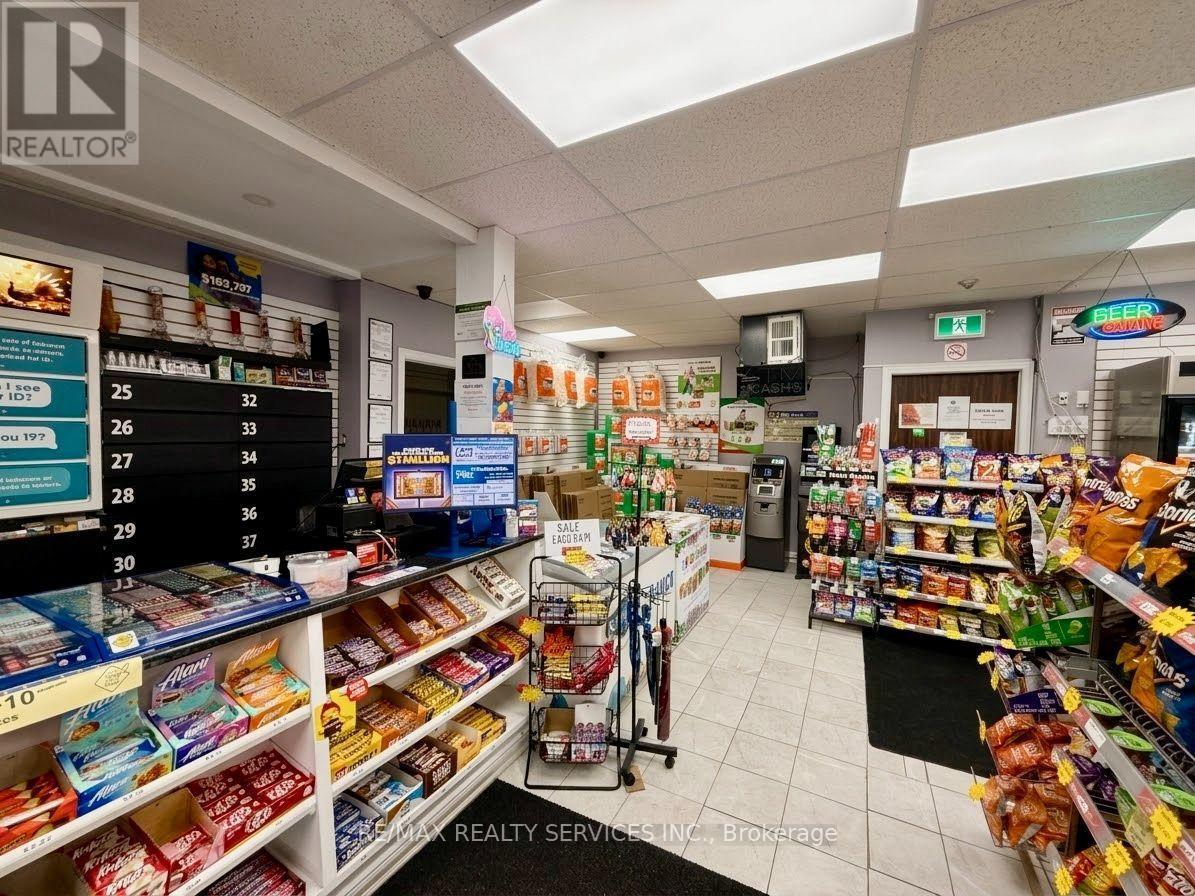 160 Guelph Street, Halton Hills (Georgetown), Ontario  L7G 4A6 - Photo 7 - W13863448