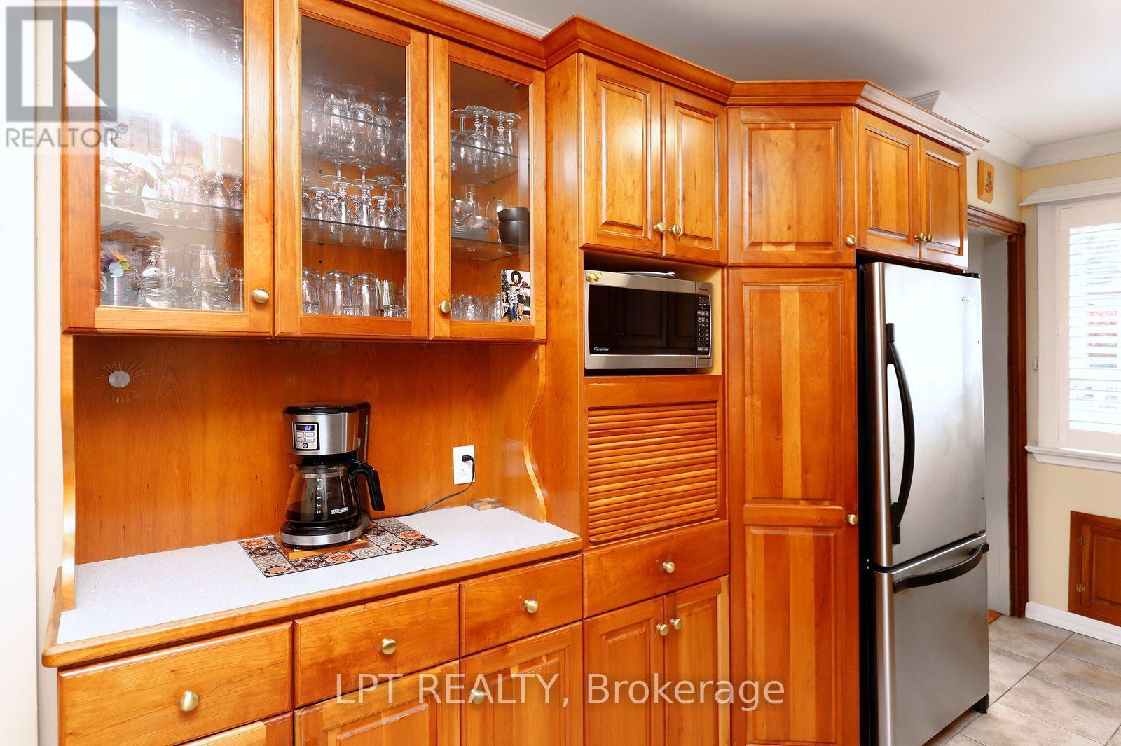 37 Mcgilvray Crescent W, Halton Hills (Georgetown), Ontario  L7G 1L7 - Photo 12 - W13867248