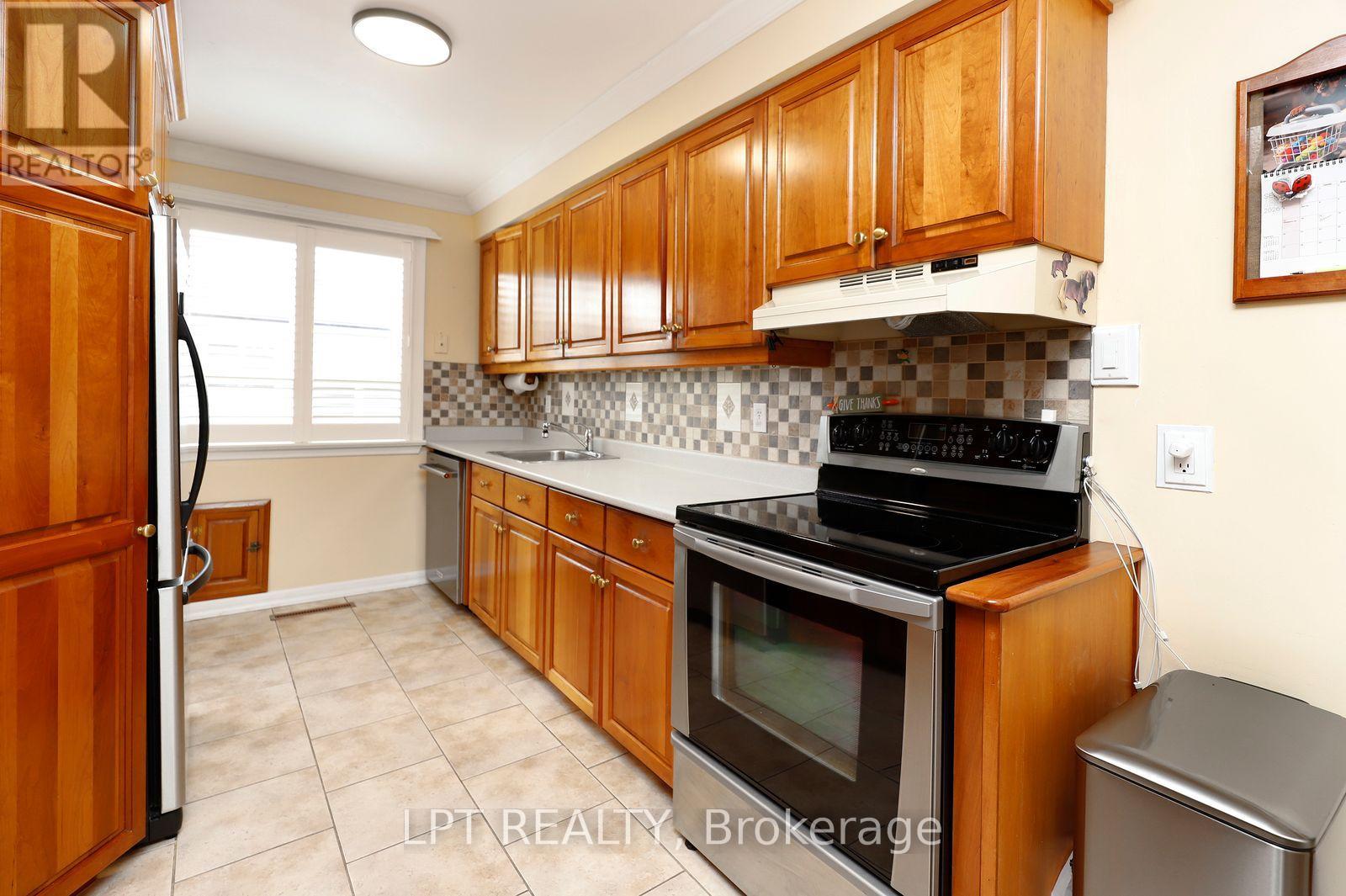 37 Mcgilvray Crescent W, Halton Hills (Georgetown), Ontario  L7G 1L7 - Photo 14 - W13867248