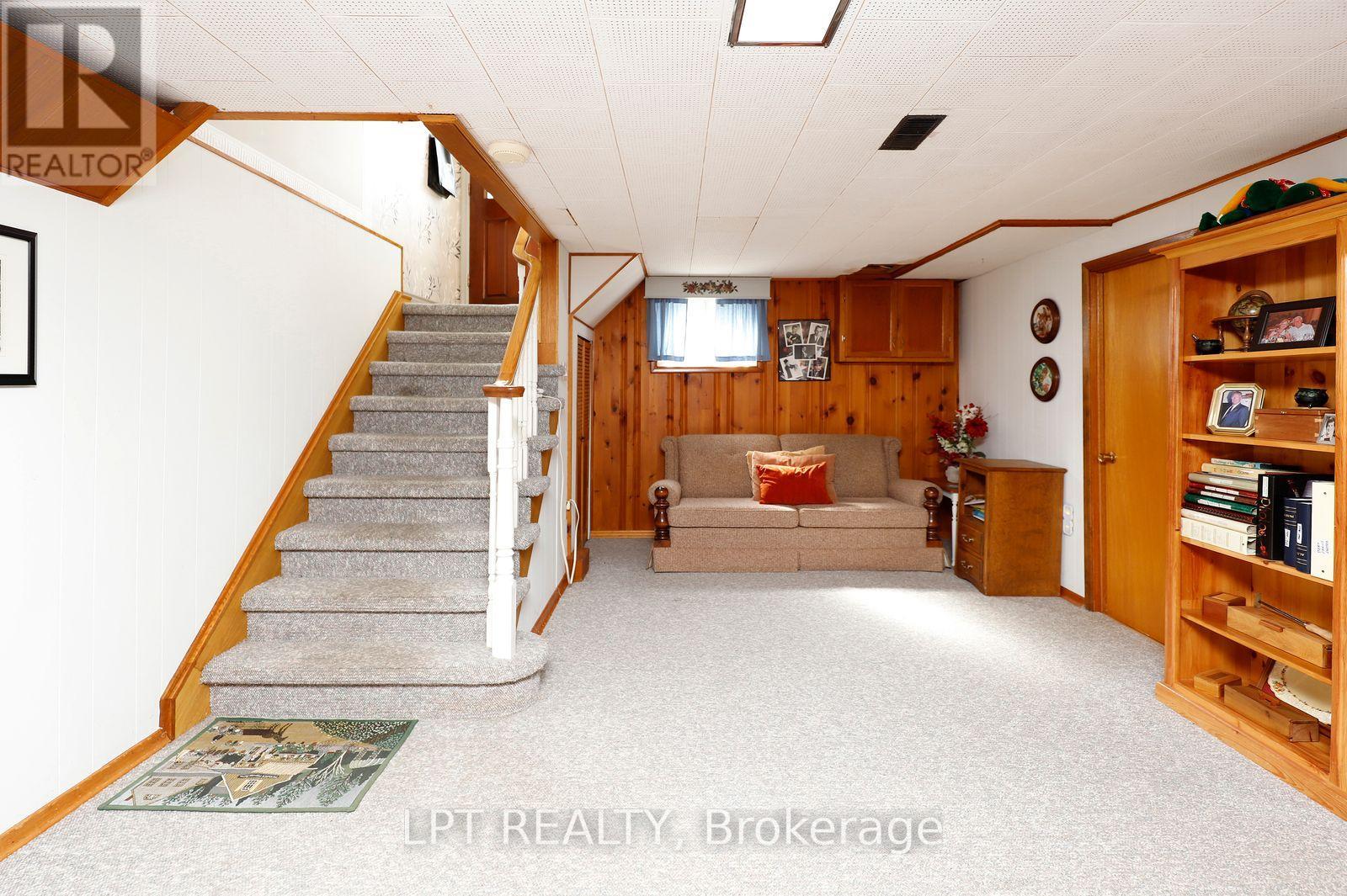 37 Mcgilvray Crescent W, Halton Hills (Georgetown), Ontario  L7G 1L7 - Photo 27 - W13867248