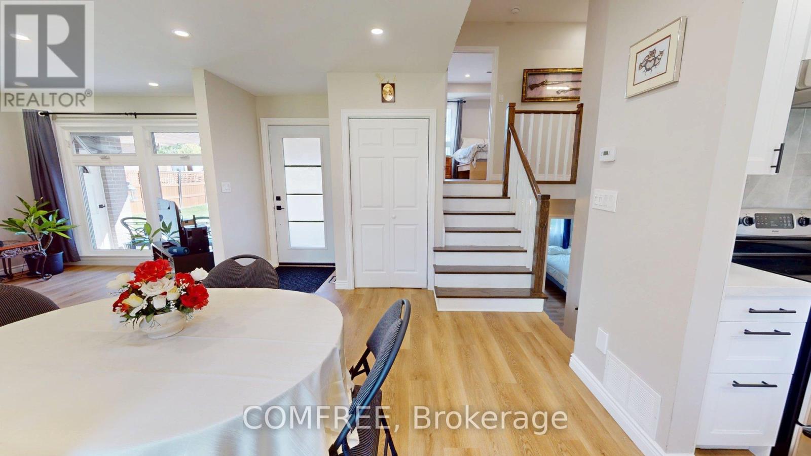 73 Elizabeth Drive, Halton Hills (Ac Acton), Ontario  L7J 1B4 - Photo 10 - W13868106