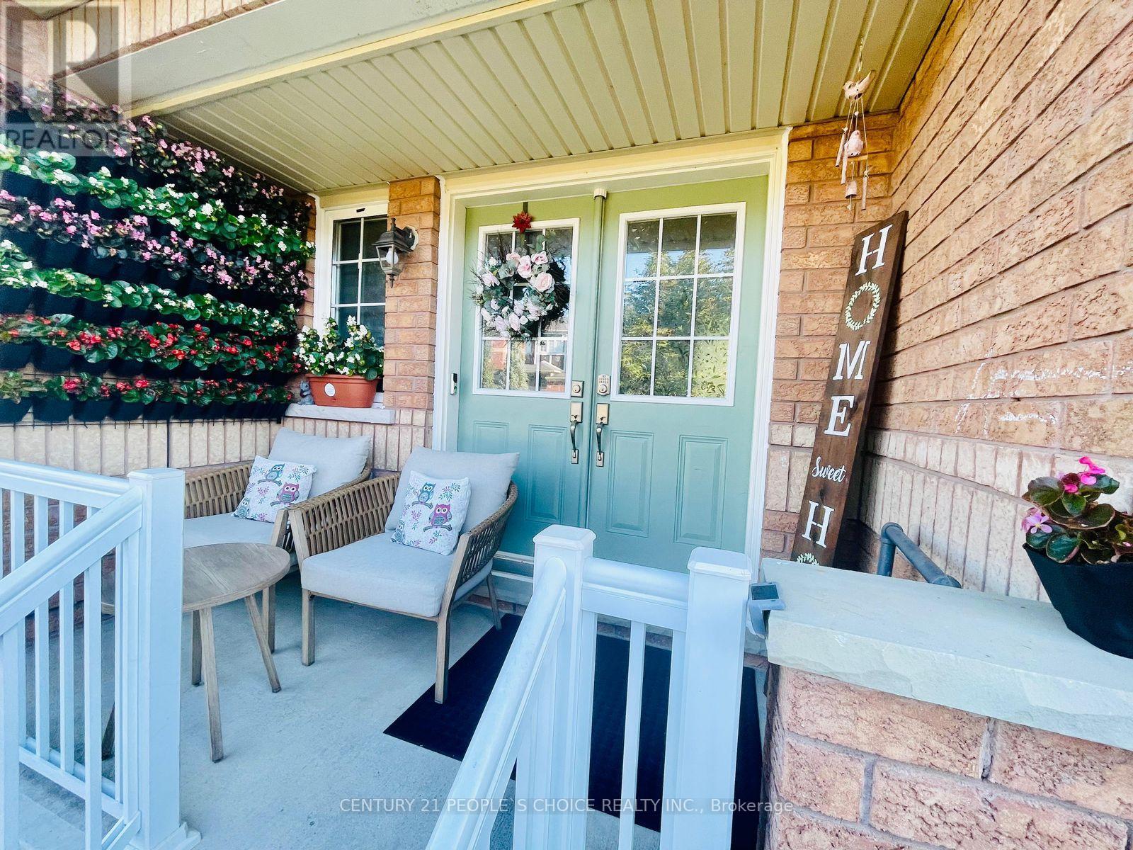 98 Niagara Trail, Halton Hills (Georgetown), Ontario  L7G 0A8 - Photo 1 - W13868498