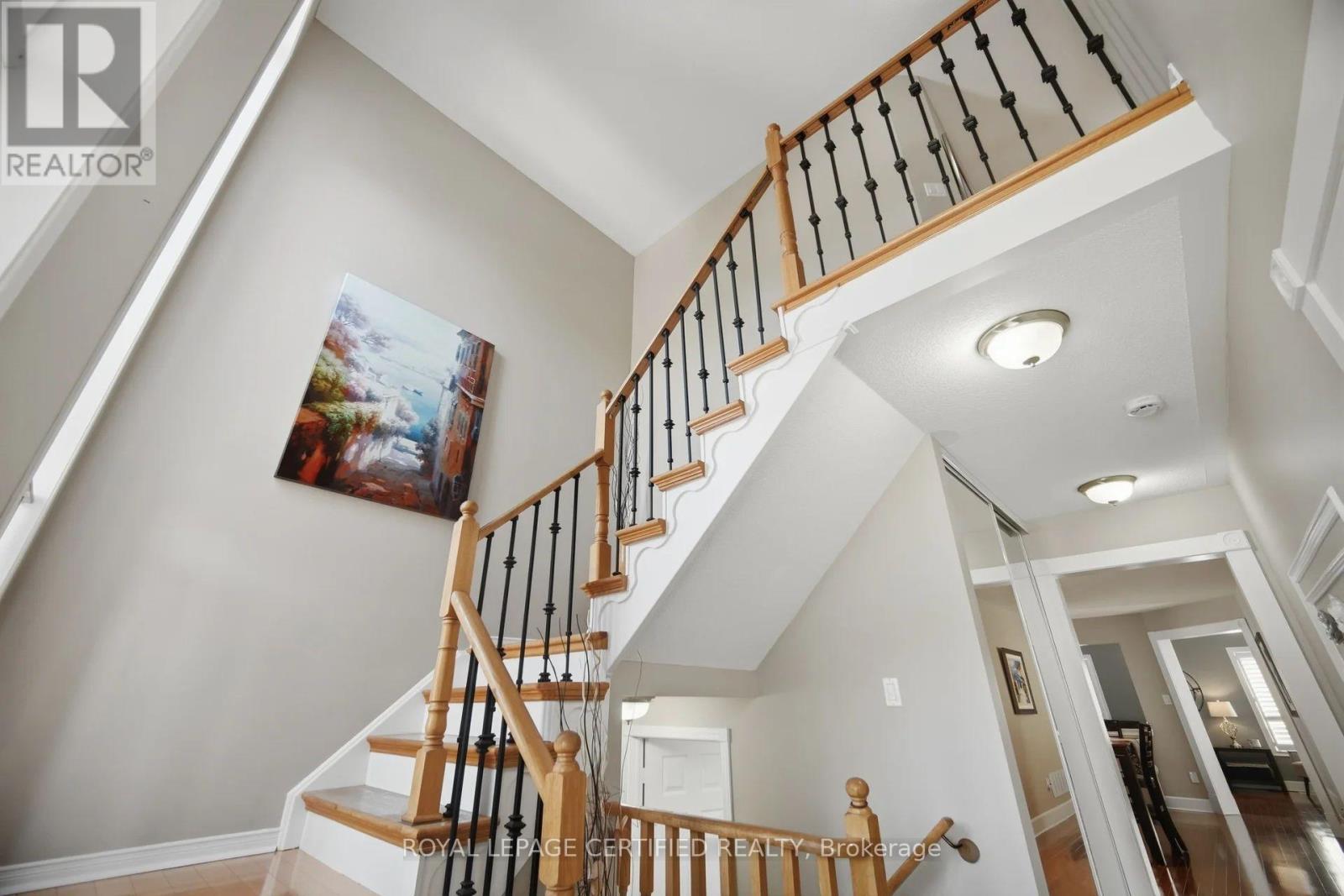106 Ballantine Drive, Halton Hills (Georgetown), Ontario  L7G 6M7 - Photo 6 - W13876508