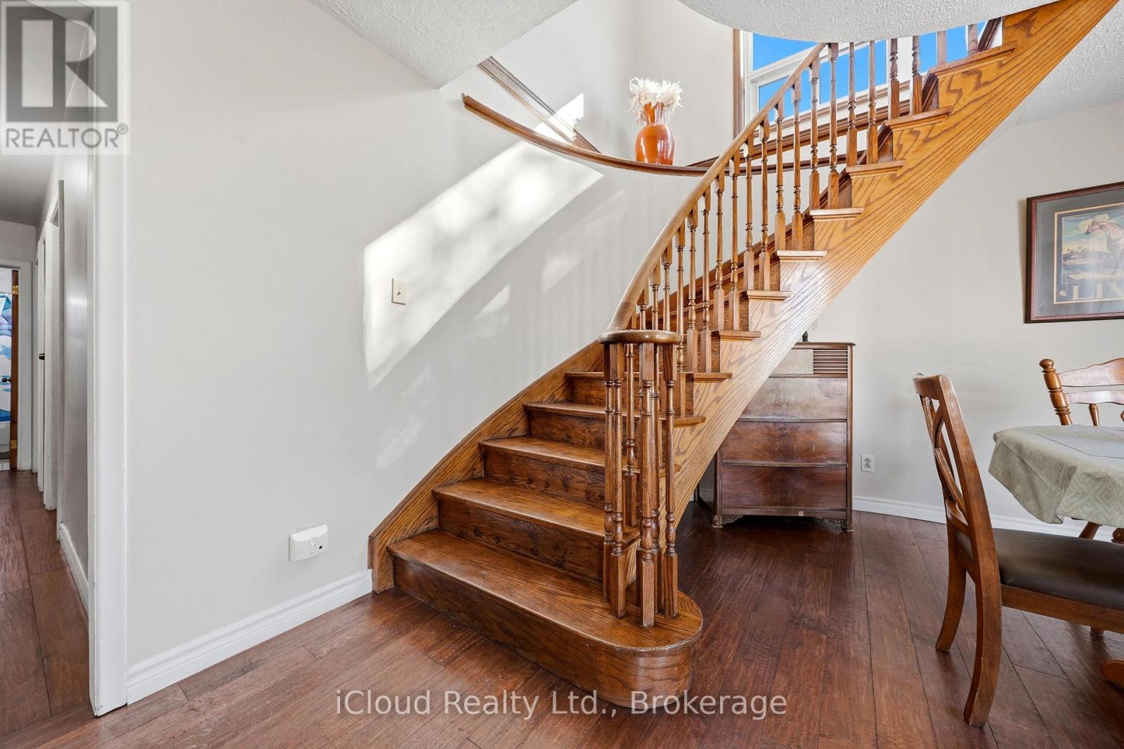 29 Langstone Crescent, Halton Hills (Georgetown), Ontario  L7G 4N2 - Photo 18 - W13878226