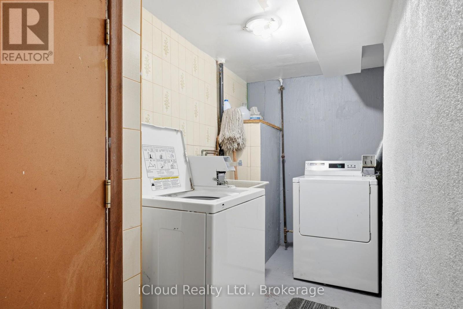 29 Langstone Crescent, Halton Hills (Georgetown), Ontario  L7G 4N2 - Photo 28 - W13878226