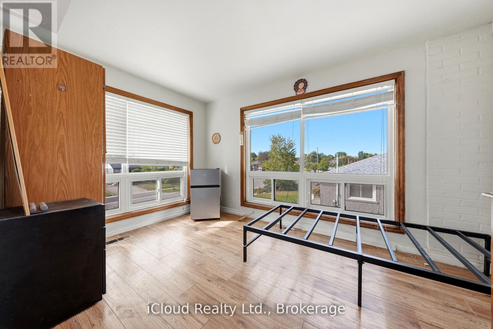 29 Langstone Crescent, Halton Hills (Georgetown), Ontario  L7G 4N2 - Photo 18 - W13878246