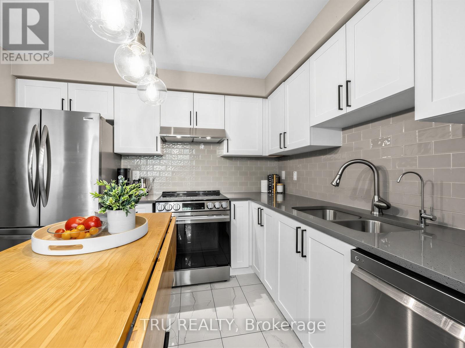 63 Russell Street, Halton Hills (Georgetown), Ontario  L7G 5Y8 - Photo 18 - W13879642