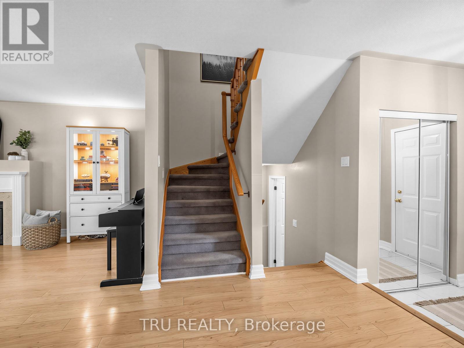 63 Russell Street, Halton Hills (Georgetown), Ontario  L7G 5Y8 - Photo 22 - W13879642