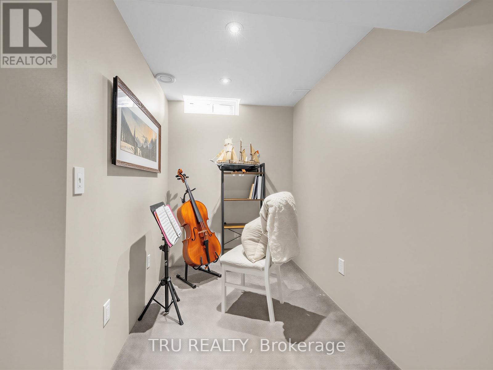 63 Russell Street, Halton Hills (Georgetown), Ontario  L7G 5Y8 - Photo 35 - W13879642