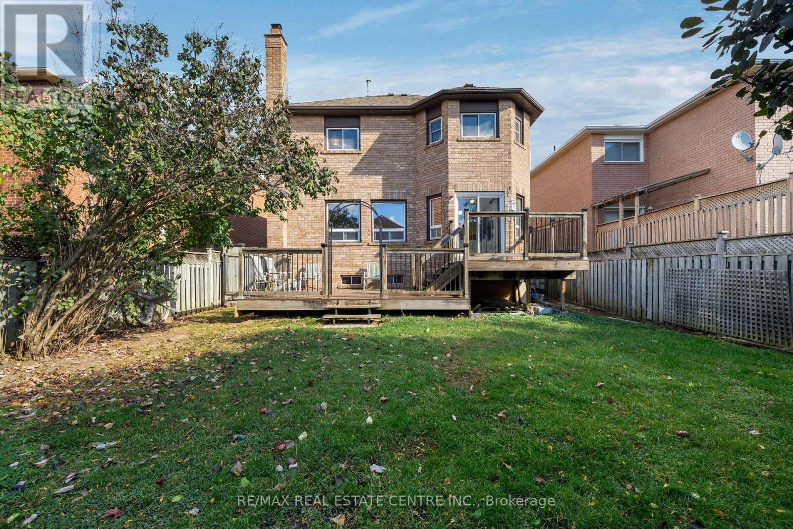 39 Killaloe Crescent, Halton Hills (Georgetown), Ontario  L7G 5N2 - Photo 19 - W13880908