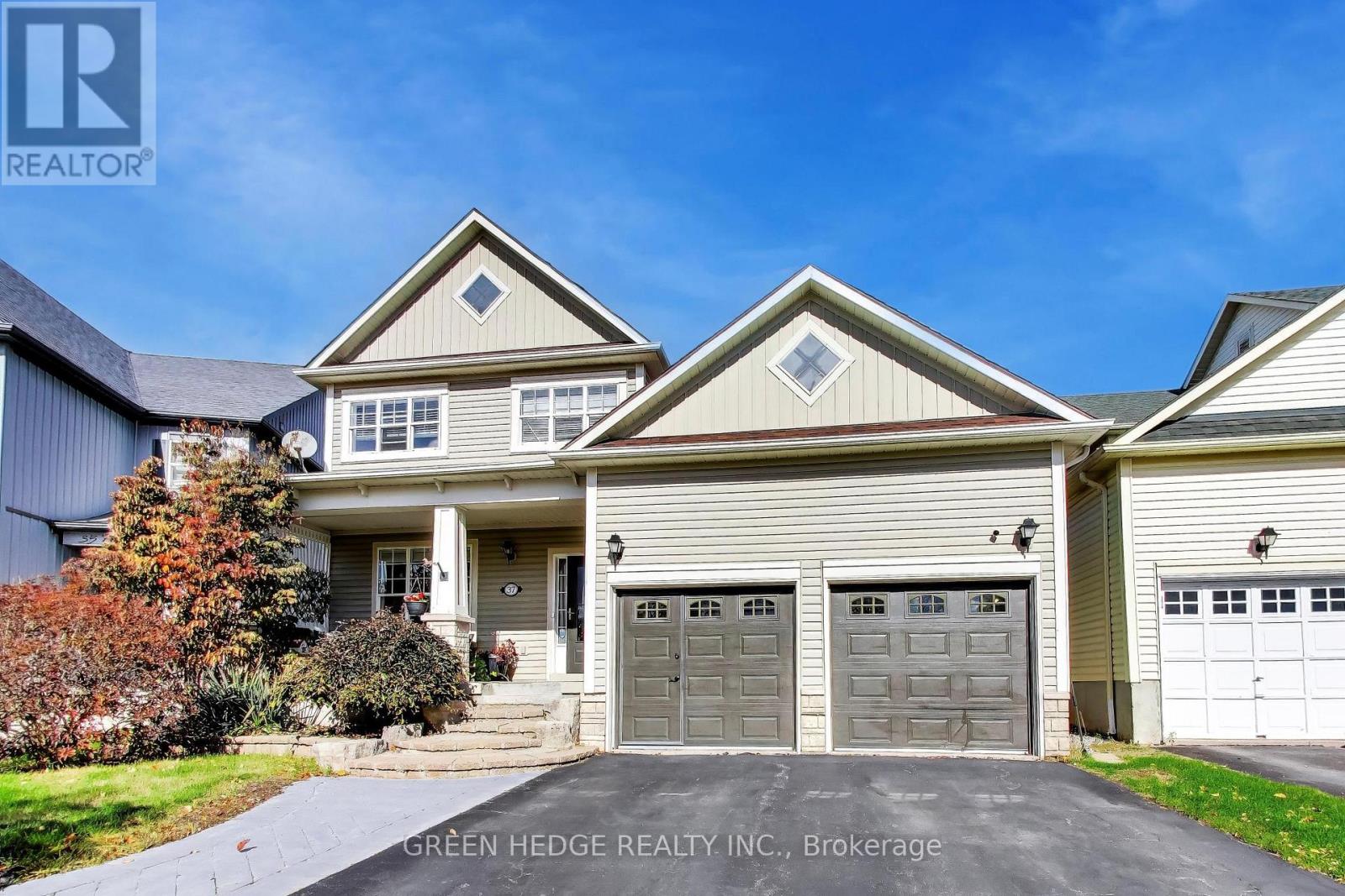 37 Hurst Street, Halton Hills (Ac Acton), Ontario  L7J 2Z8 - Photo 1 - W13882612