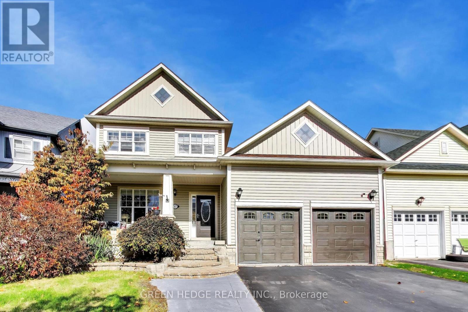 37 Hurst Street, Halton Hills (Ac Acton), Ontario  L7J 2Z8 - Photo 2 - W13882612