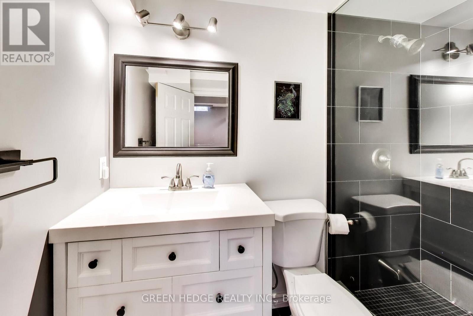 37 Hurst Street, Halton Hills (Ac Acton), Ontario  L7J 2Z8 - Photo 33 - W13882612