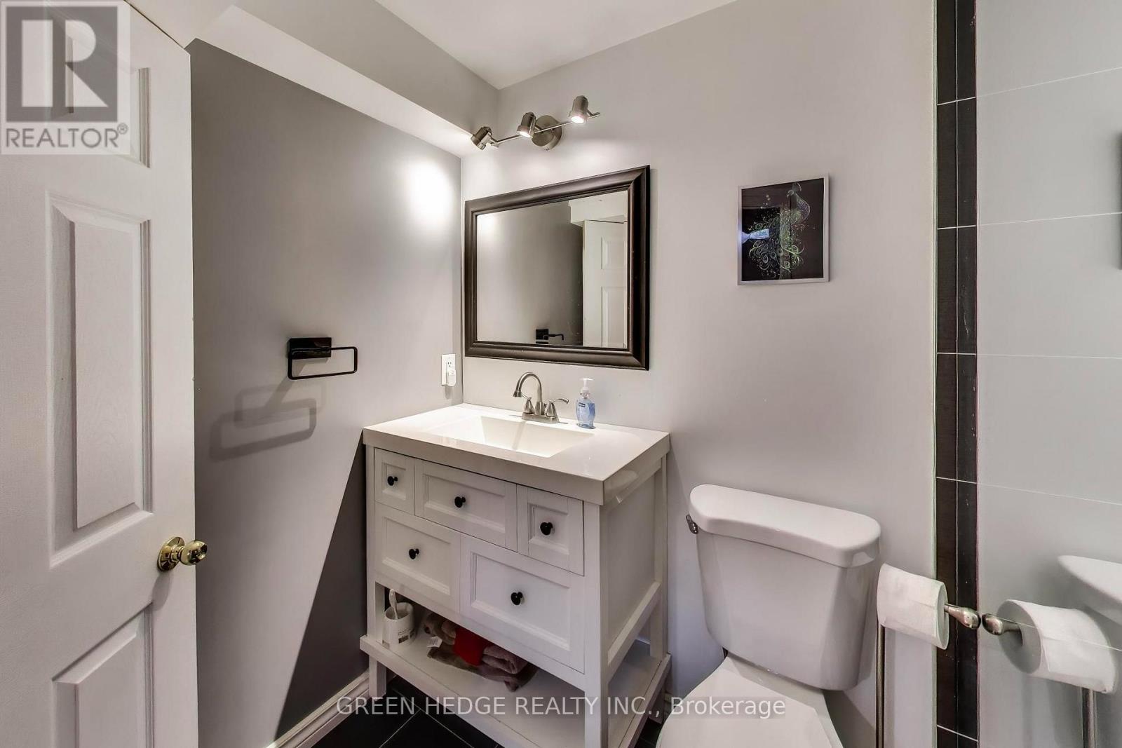 37 Hurst Street, Halton Hills (Ac Acton), Ontario  L7J 2Z8 - Photo 34 - W13882612