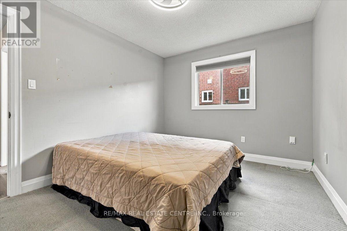 22 Birchway Place, Halton Hills (Ac Acton), Ontario  L7J 2X4 - Photo 20 - W13883062
