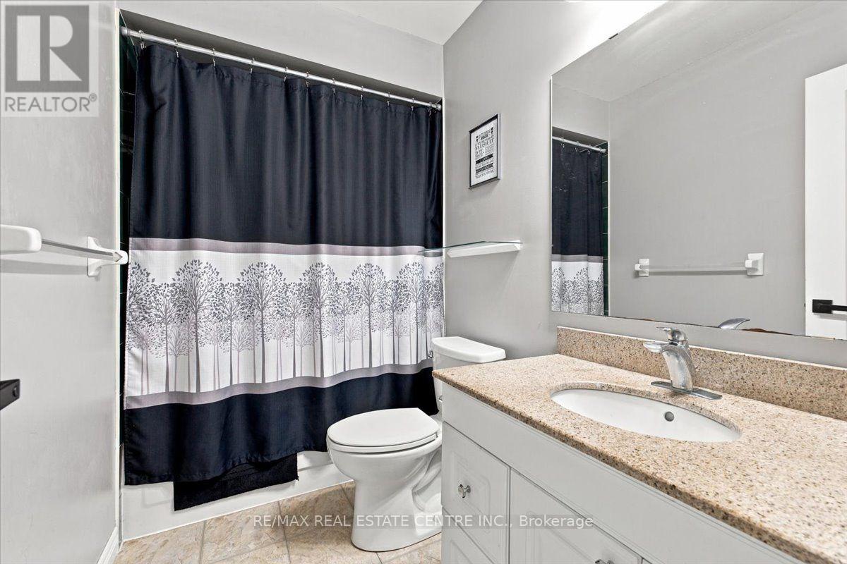 22 Birchway Place, Halton Hills (Ac Acton), Ontario  L7J 2X4 - Photo 24 - W13883062