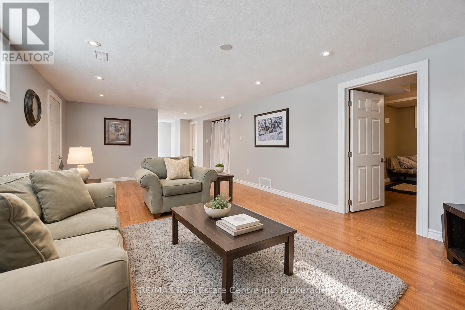 41 Prince Charles Street, Halton Hills (Georgetown), Ontario  L7G 3T9 - Photo 14 - W13883344