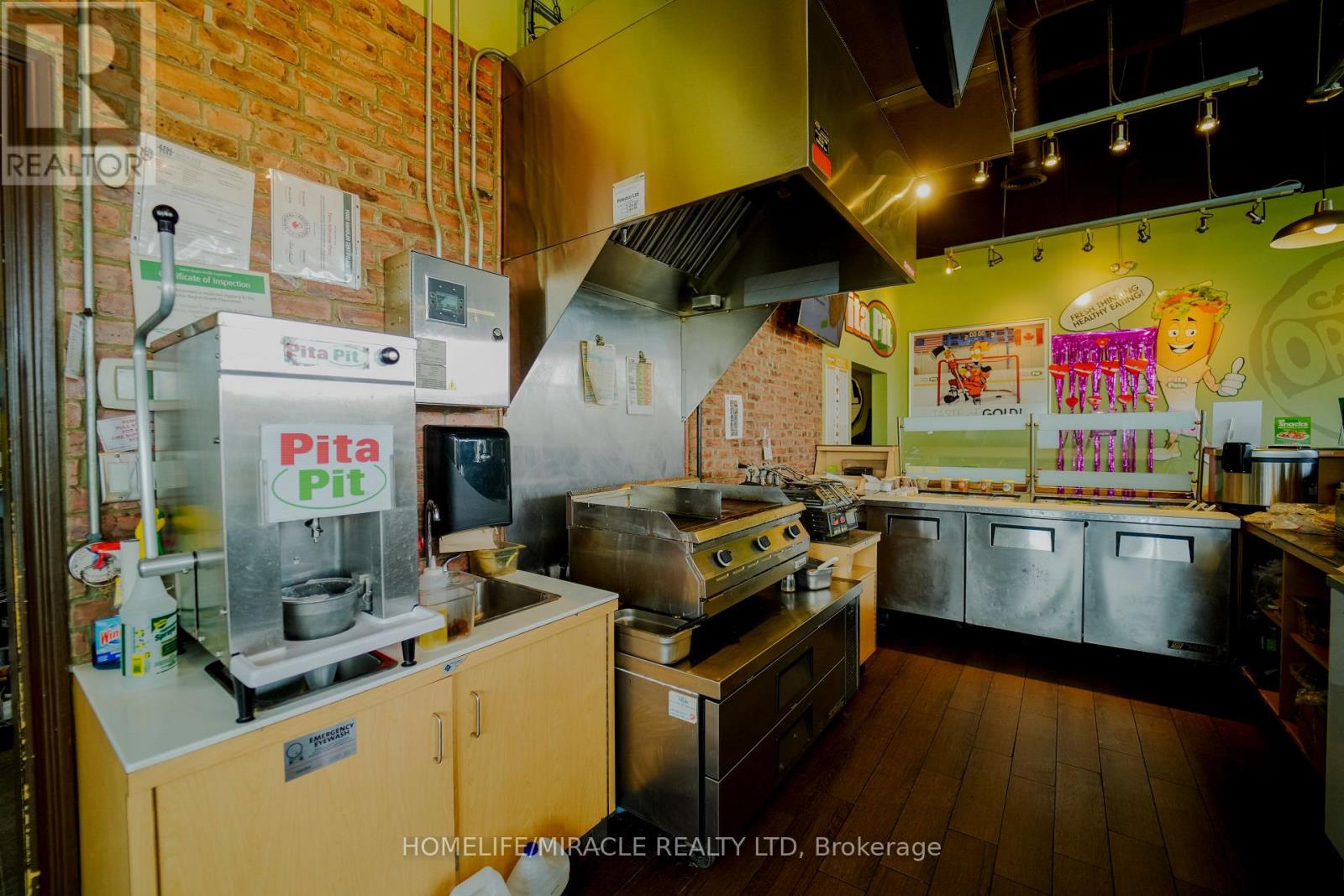 391 Queen Street, Halton Hills (Ac Acton), Ontario  L7J 0A8 - Photo 11 - W13883212