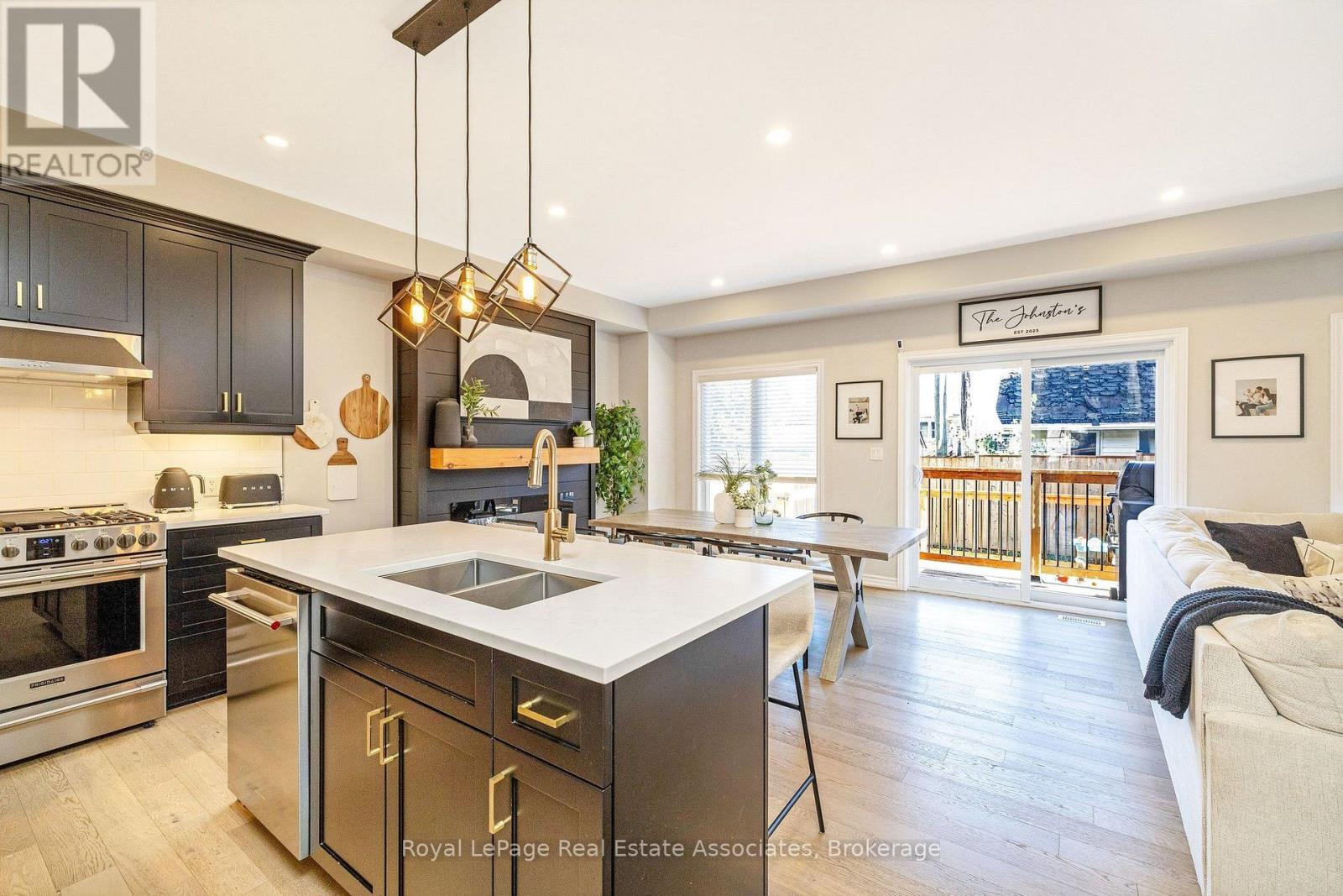 10 - 19 Braida Lane, Halton Hills (Ac Acton), Ontario  L7J 0B7 - Photo 16 - W13883752