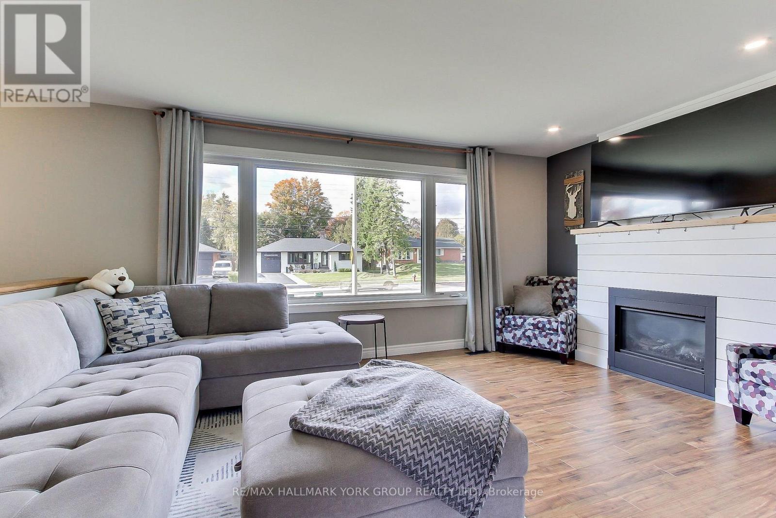 137 Churchill Road S, Halton Hills (Ac Acton), Ontario  L7J 2J5 - Photo 22 - W13886294