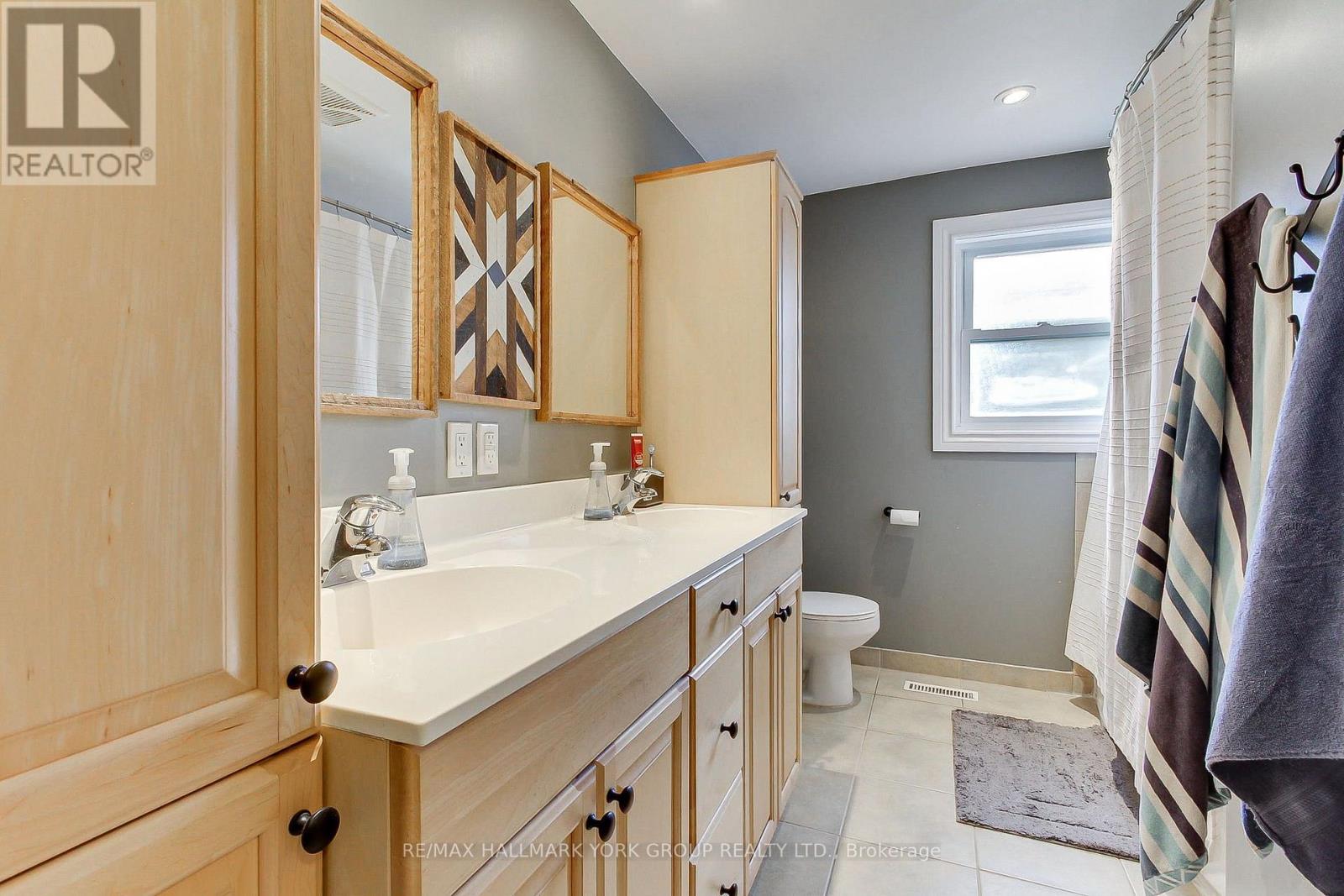 137 Churchill Road S, Halton Hills (Ac Acton), Ontario  L7J 2J5 - Photo 35 - W13886294
