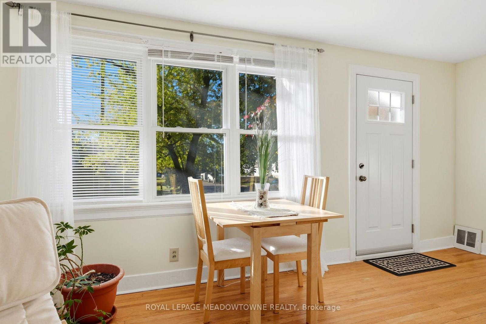 33 Durham Street, Halton Hills (Georgetown), Ontario  L7G 1Z8 - Photo 11 - W13934048