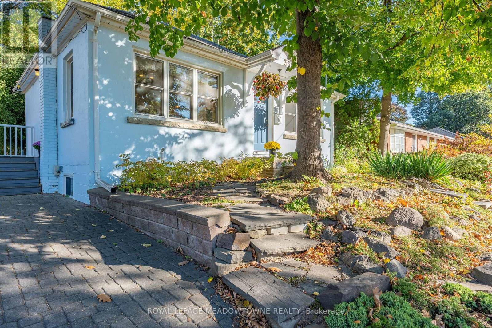 33 Durham Street, Halton Hills (Georgetown), Ontario  L7G 1Z8 - Photo 5 - W13934048